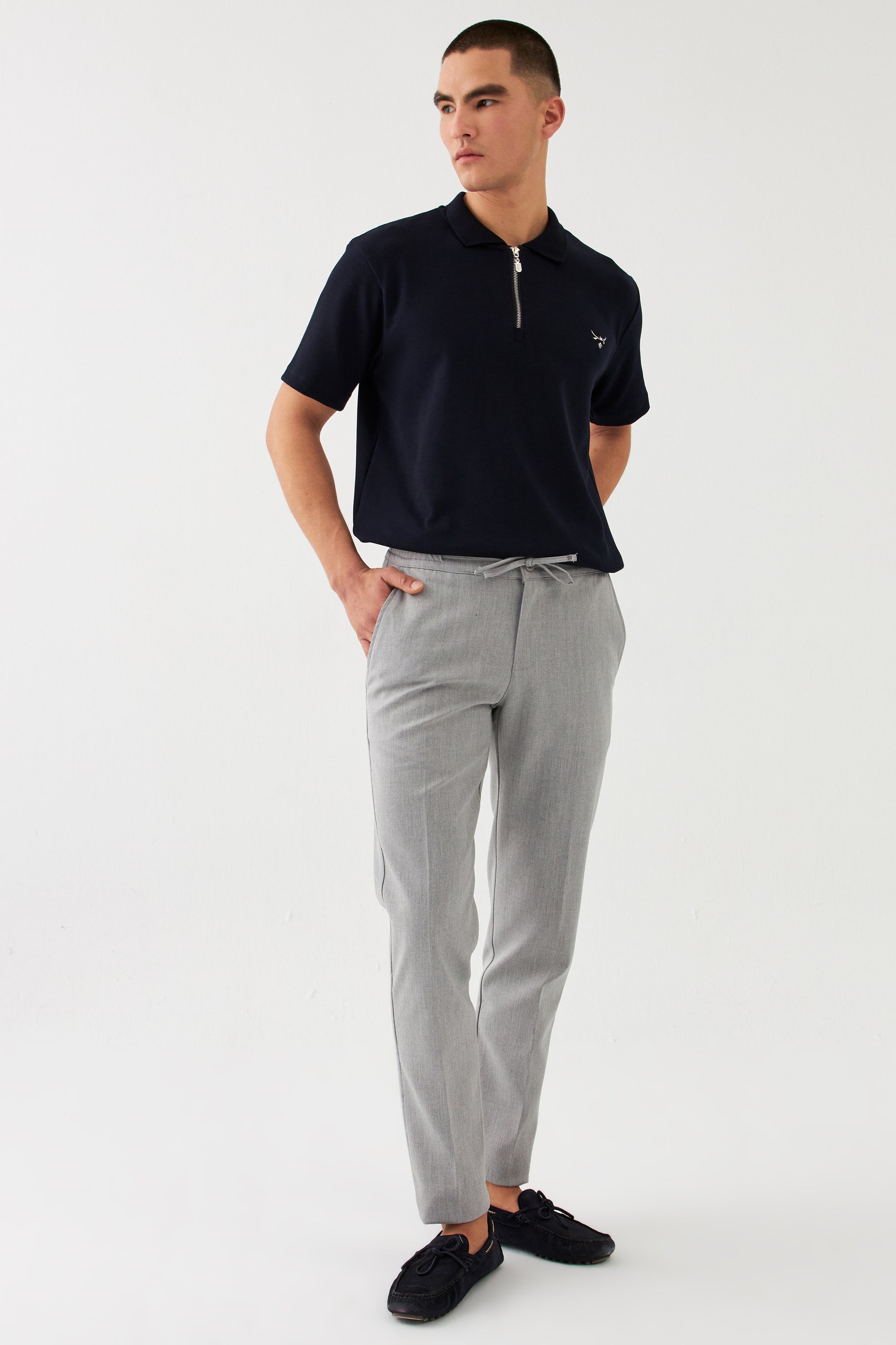 Gabardine Herren Chino Hose mit Tunnelzug am Bund Grau