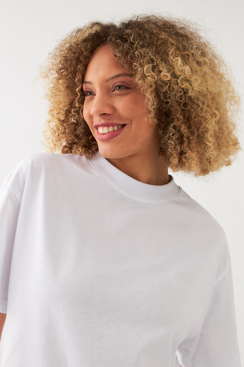 The Basic Box Fit Damen T-Shirt Weiß